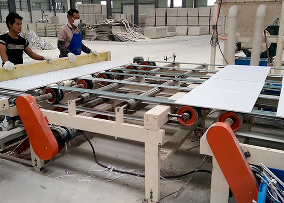 دستگاه لامینینگ دو طرفه PVC و ورق آلومینیوم کنترل شده توسط PLC