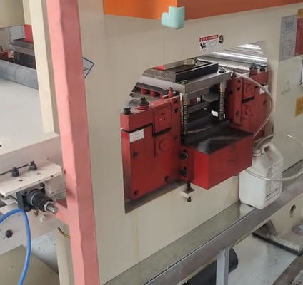 دستگاه پانچ کردن فولادی سوراخ دار کامل خودکار سفارشی سفارشی