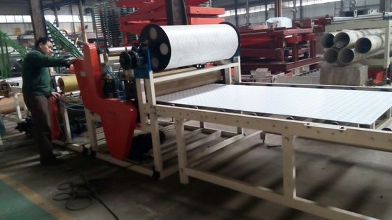 مشهور نام تجاری چین مواد وینیل مصالح ساختمانی ماشین آلات لمینیت PVC