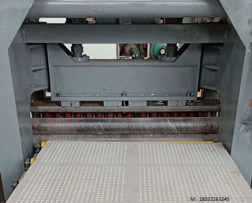 قیمت خوب MDF Sheetrock ورق سوراخ سوراخ ورق ماشین / ورق فلز دستگاه سوراخ آنلاین